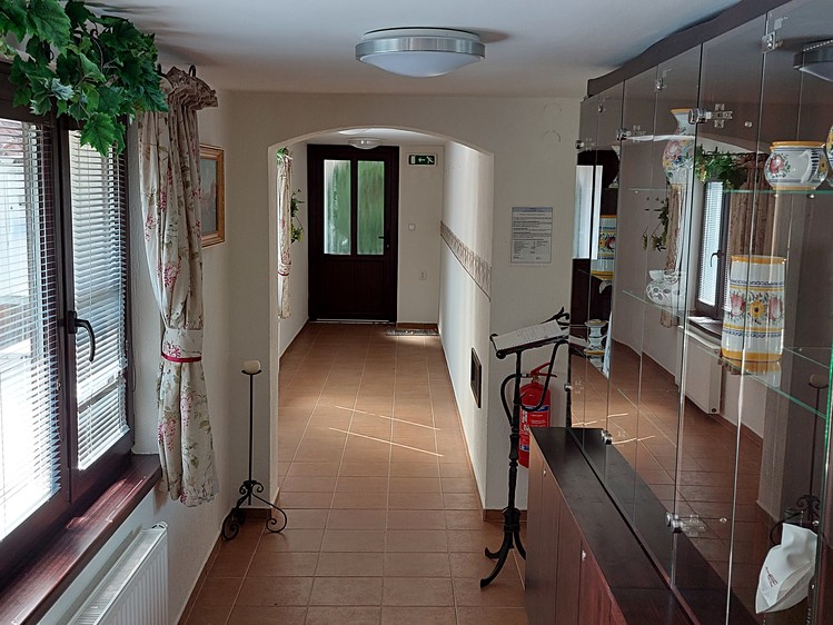 Prodej komerční nemovitosti 435 m² - foto 8