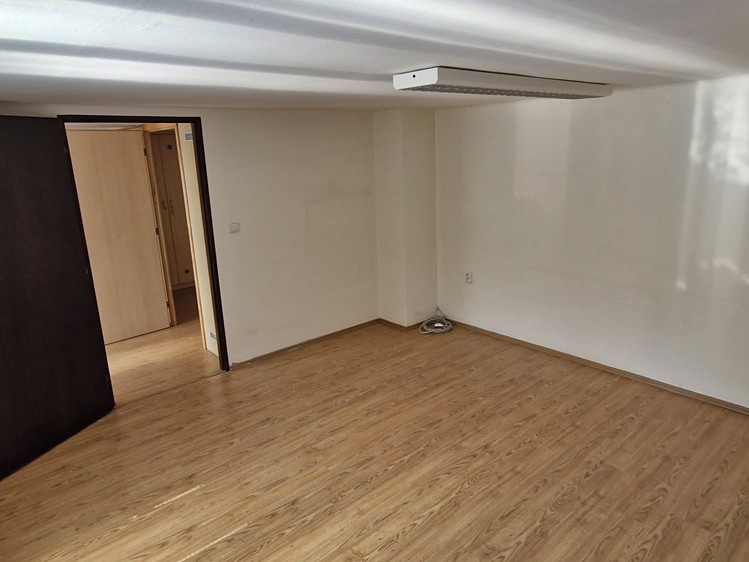 Prodej komerční nemovitosti 435 m² - foto 6