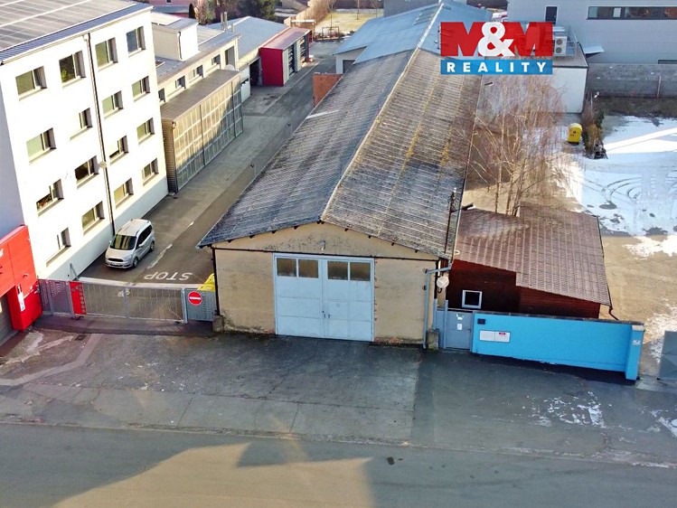 Prodej výrobní haly, prostoru 122 m² - foto 1