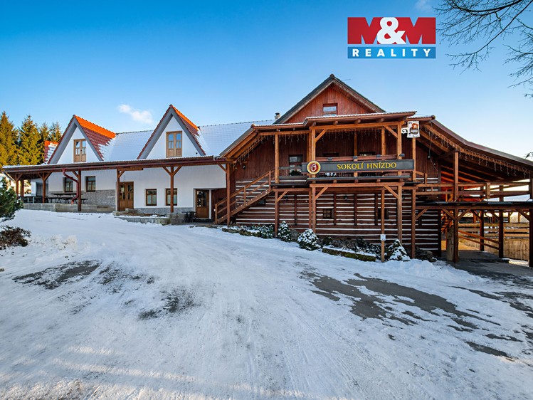 Prodej restaurace 1 500 m² - foto 1