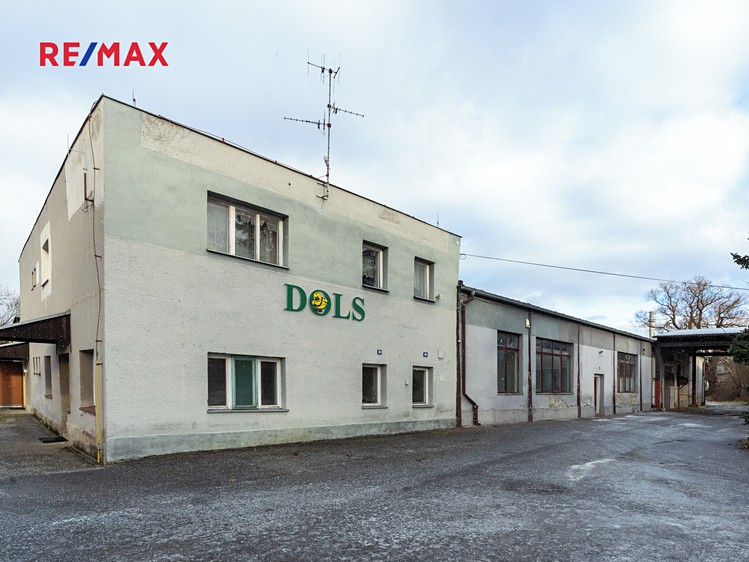 Prodej výrobní haly, prostoru 1 500 m² - foto 1