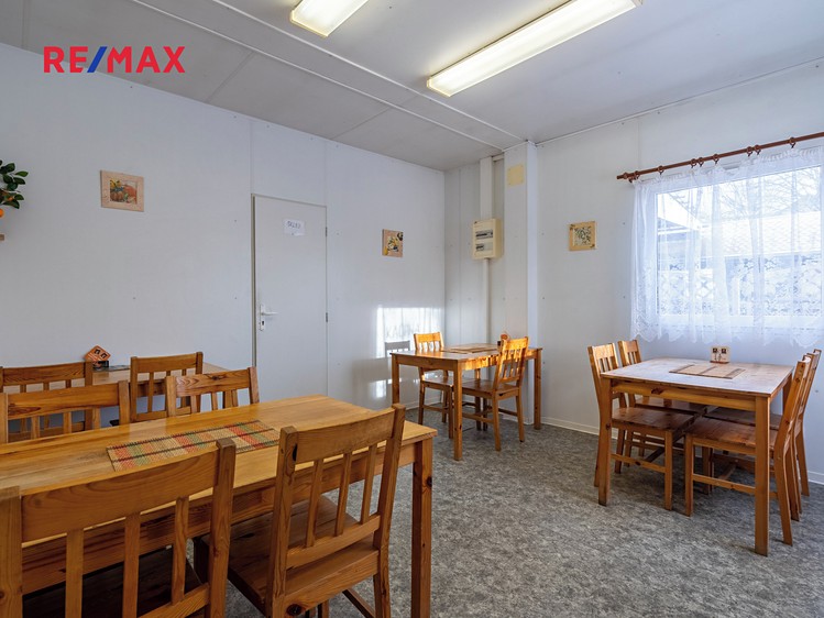 Prodej výrobní haly, prostoru 1 500 m² - foto 4