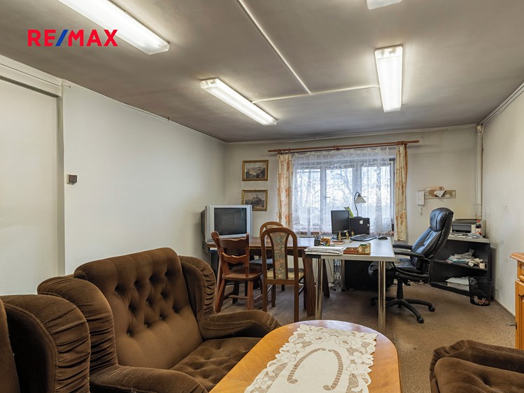 Prodej výrobní haly, prostoru 1 500 m² - foto 6