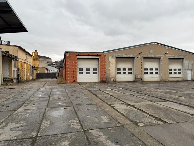 Prodej skladového prostoru 2 127 m² - foto 1