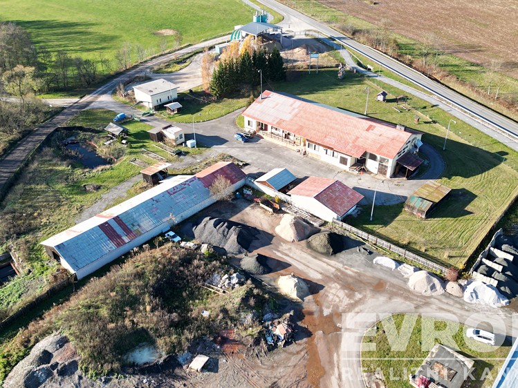 Prodej výrobní haly, prostoru 740 m² - foto 3