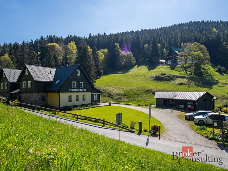 Prodej ubytovacího zařízení 528 m² - foto 2