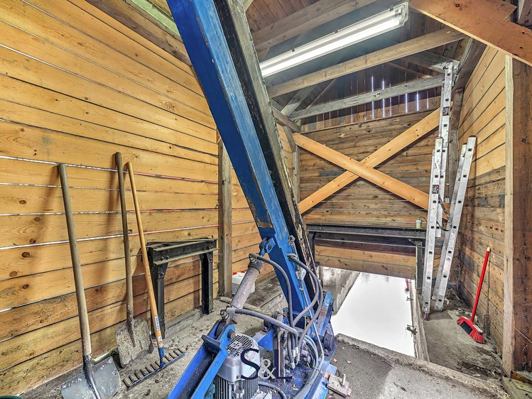 Prodej komerční nemovitosti 2 098 m² - foto 5