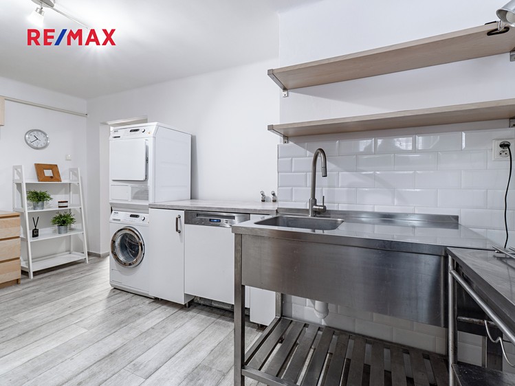 Prodej obchodního prostoru 60 m² - foto 5