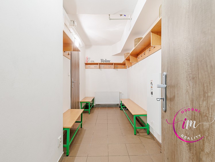 Prodej obchodního prostoru 242 m² - foto 6