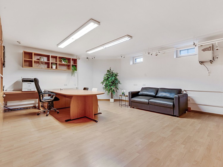 Prodej kanceláře 64 m² - foto 2