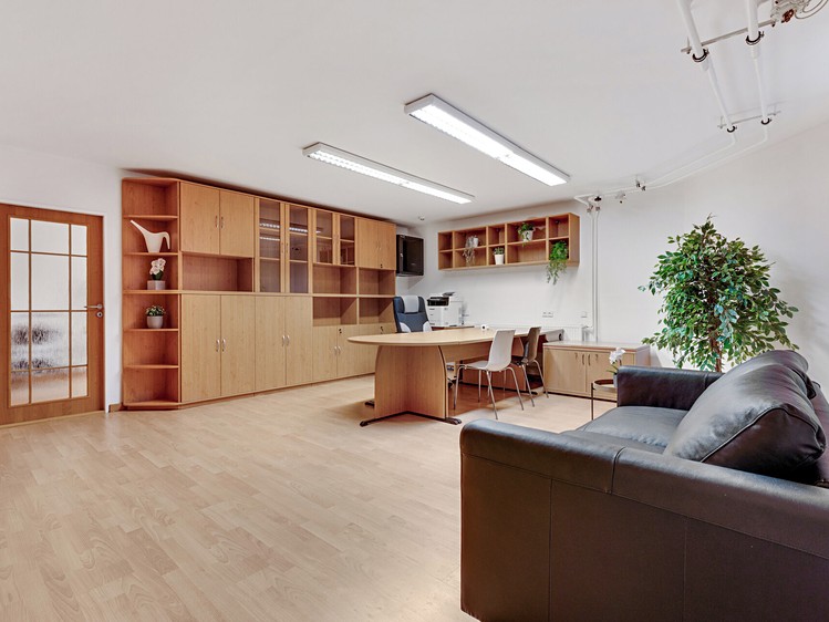 Prodej kanceláře 64 m² - foto 4