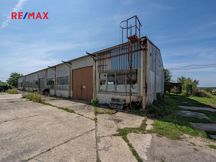 Prodej výrobní haly, prostoru 600 m² - foto 5