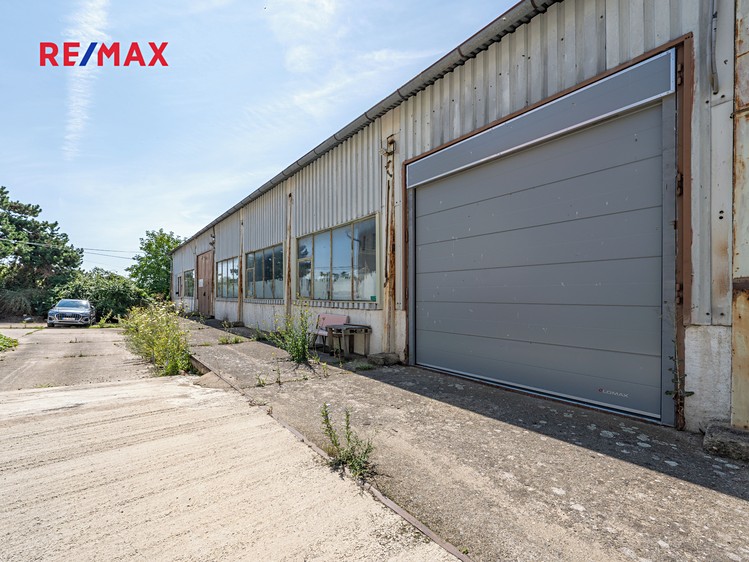 Prodej výrobní haly, prostoru 600 m² - foto 8