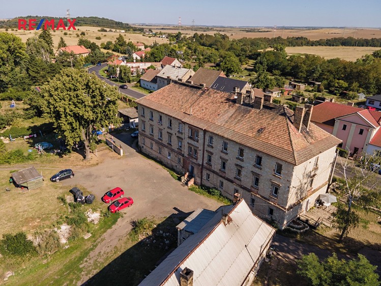 Prodej činžovního domu 1 065 m² - foto 1