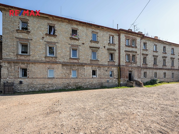 Prodej činžovního domu 1 065 m² - foto 7