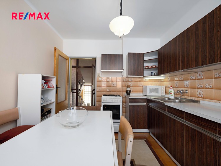 Prodej kanceláře 270 m² - foto 4