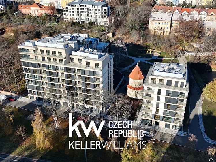 Prodej kanceláře 149 m² - foto 1