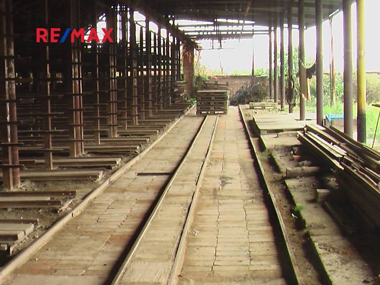 Prodej výrobní haly, prostoru 25 000 m² - foto 1