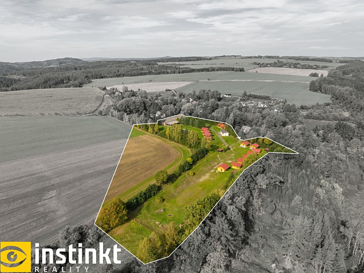 Prodej komerční nemovitosti 27 329 m² - foto 1