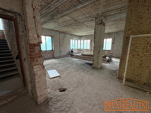 Prodej komerční nemovitosti 564 m² - foto 5