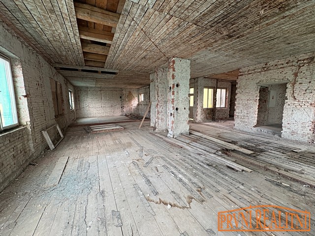 Prodej komerční nemovitosti 564 m² - foto 8