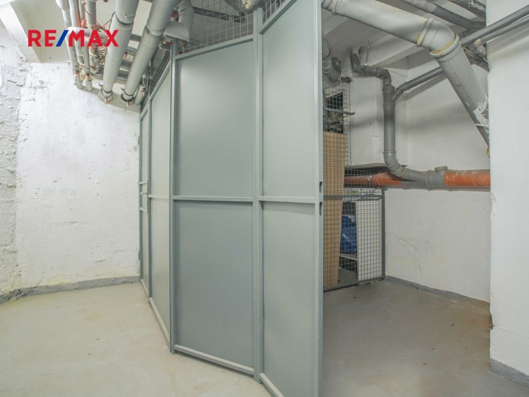 Prodej komerční nemovitosti 4 m² - foto 4