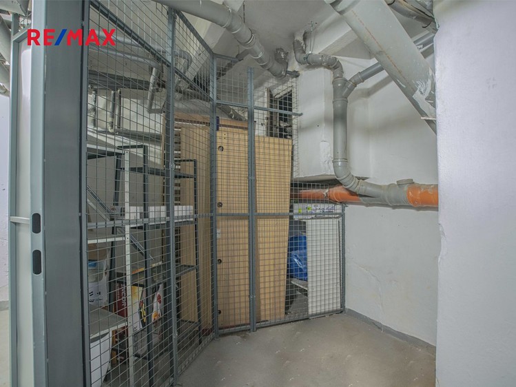 Prodej komerční nemovitosti 4 m² - foto 2