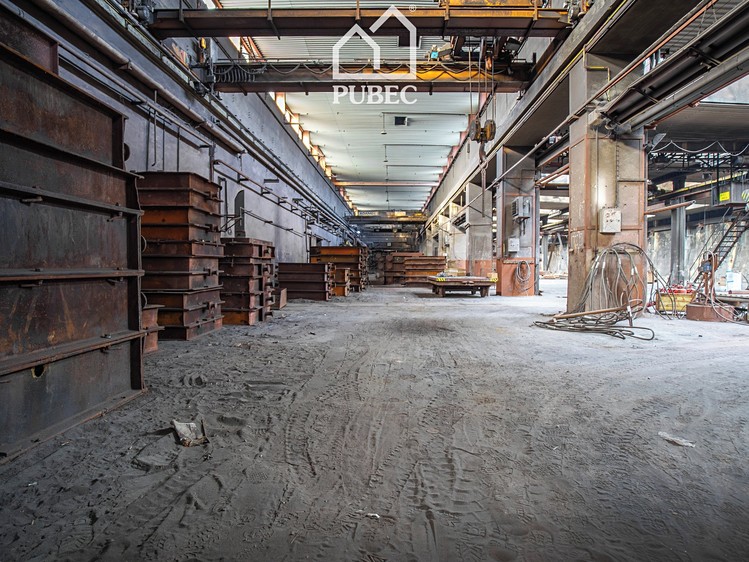 Prodej výrobní haly, prostoru 11 000 m² - foto 8