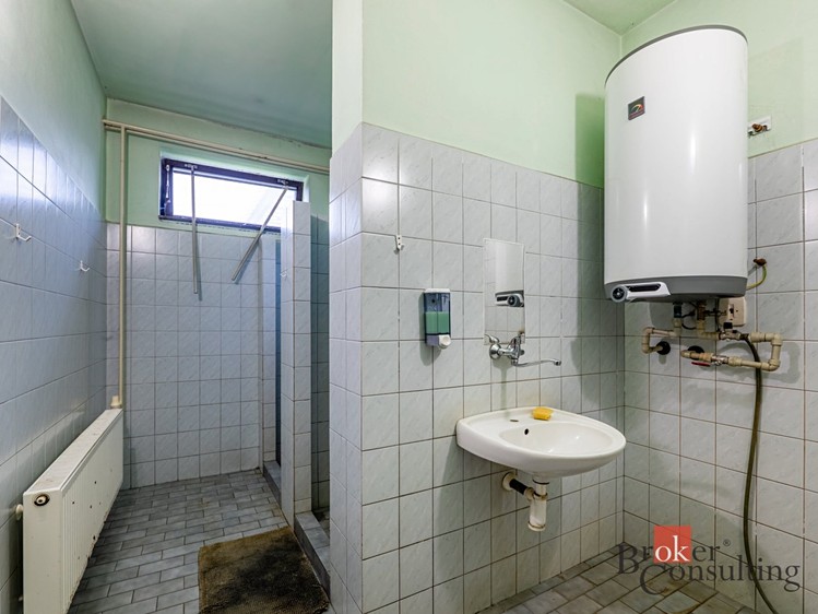 Prodej výrobní haly, prostoru 6 551 m² - foto 2
