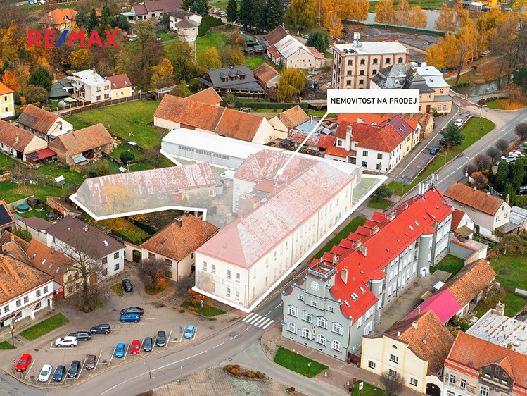 Prodej komerční nemovitosti 2 490 m² - foto 3