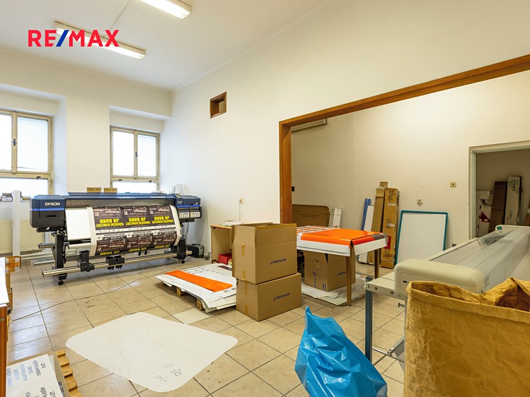 Prodej komerční nemovitosti 2 490 m² - foto 8