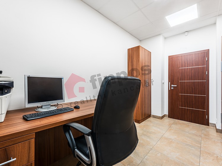 Prodej obchodního prostoru 544 m² - foto 4