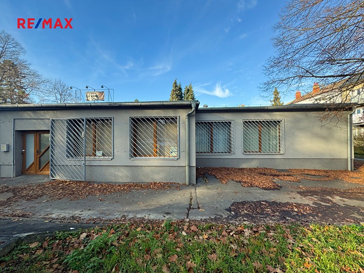 Pronájem kanceláře 166 m² - foto 6