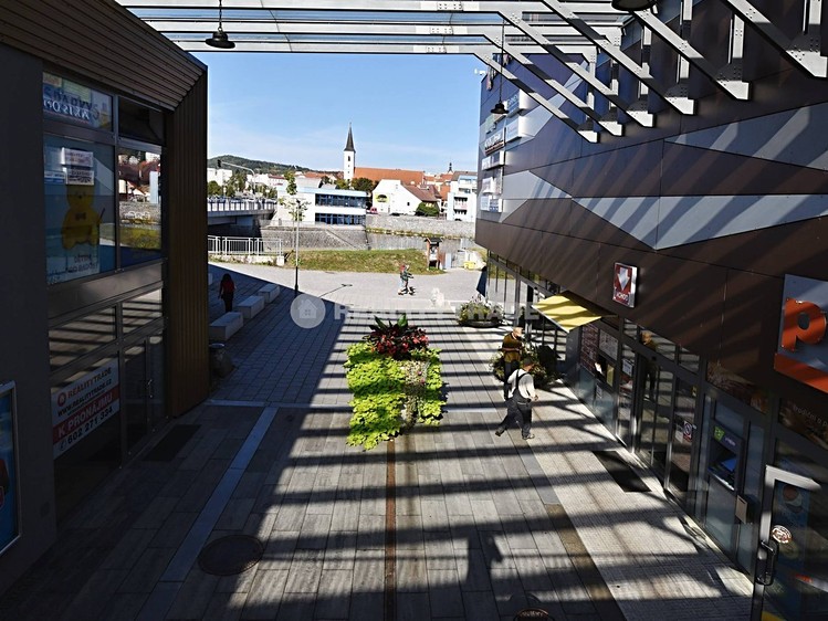 Pronájem obchodního prostoru 58 m² - foto 6