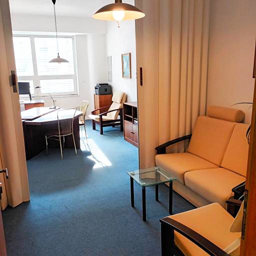 Pronájem kanceláře 27 m² - foto 1
