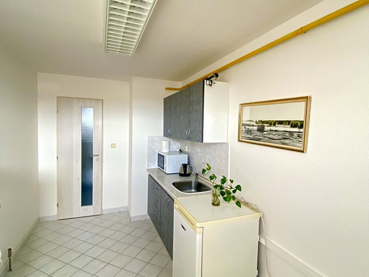 Pronájem kanceláře 34 m² - foto 3