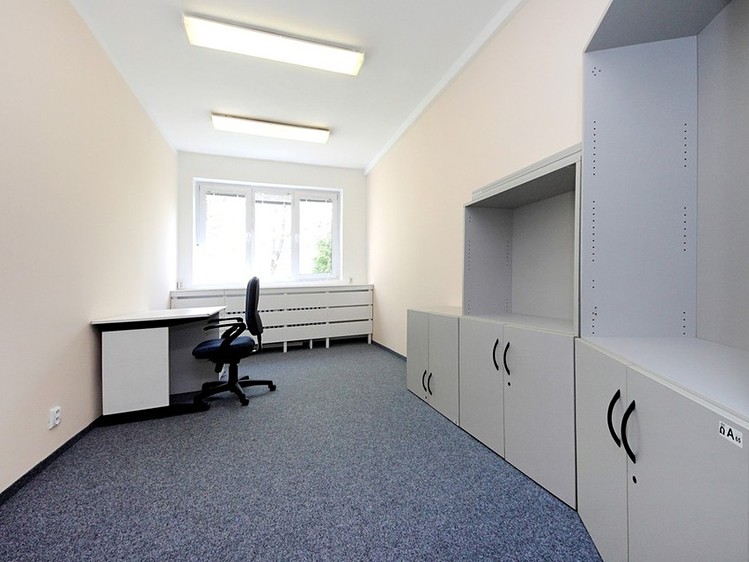Pronájem kanceláře 148 m² - foto 3