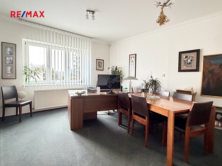 Pronájem kanceláře 120 m² - foto 4