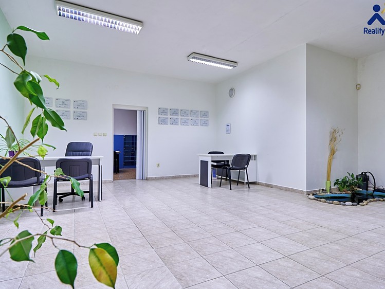 Pronájem obchodního prostoru 73 m² - foto 8
