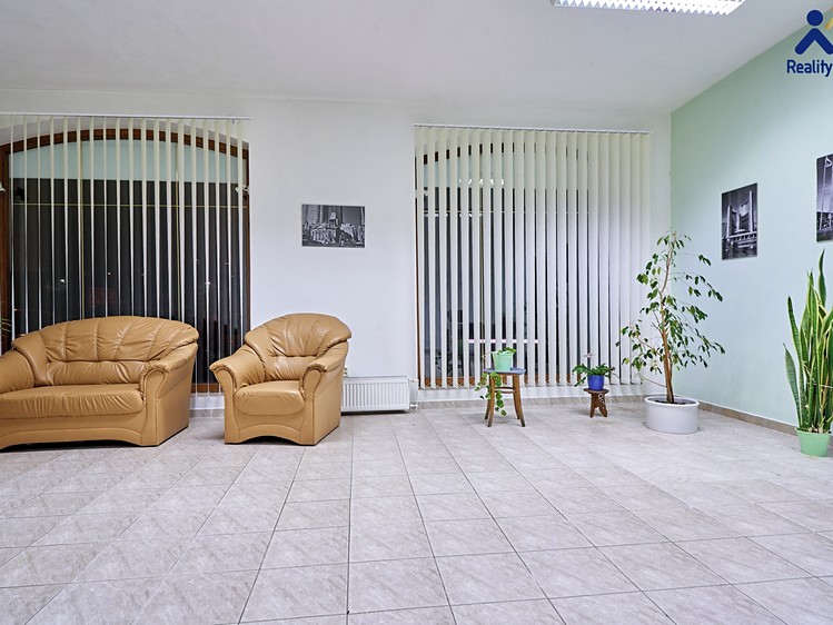 Pronájem obchodního prostoru 73 m² - foto 5