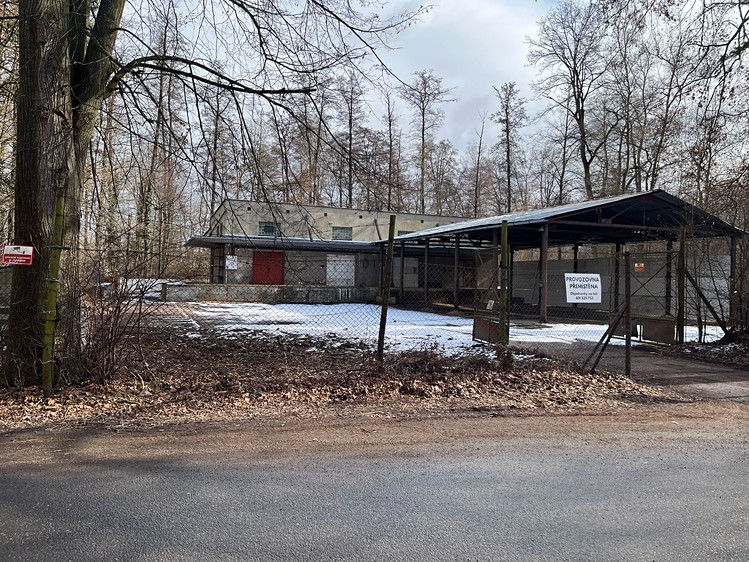 Pronájem výrobní haly, prostoru 900 m² - foto 1