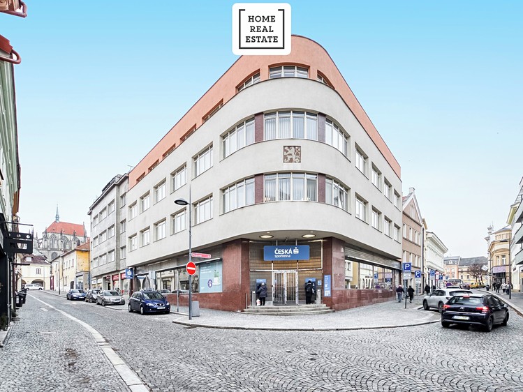 Pronájem kanceláře 256 m² - foto 1