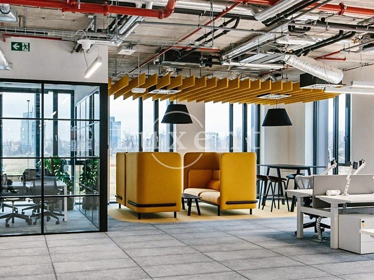 Pronájem kanceláře 467 m² - foto 1