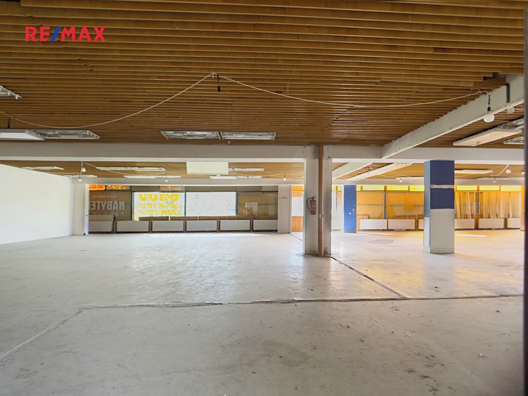 Pronájem obchodního prostoru 460 m² - foto 5