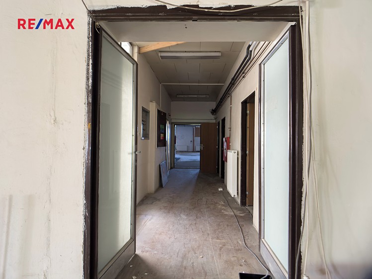 Pronájem obchodního prostoru 460 m² - foto 7