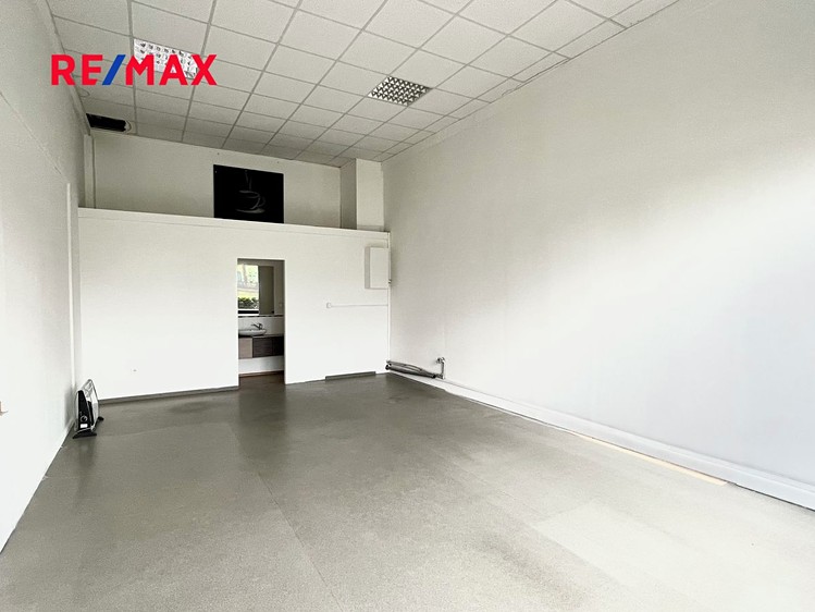 Pronájem obchodního prostoru 40 m² - foto 4