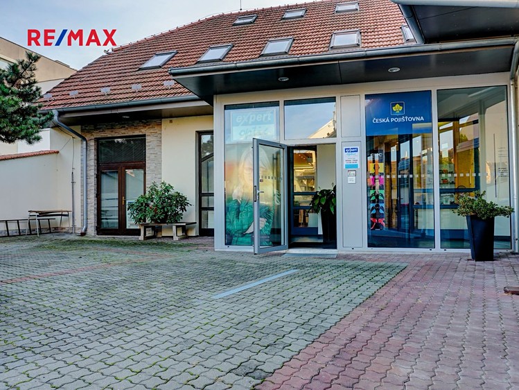 Pronájem kanceláře 79 m² - foto 2