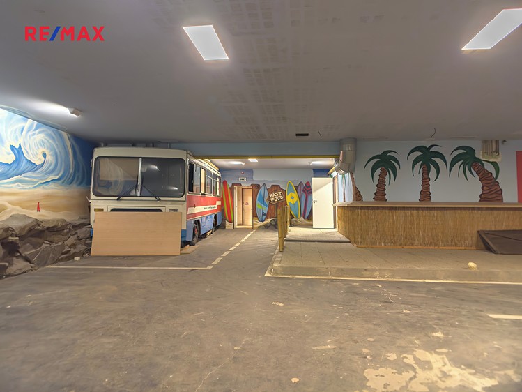 Pronájem obchodního prostoru 850 m² - foto 1