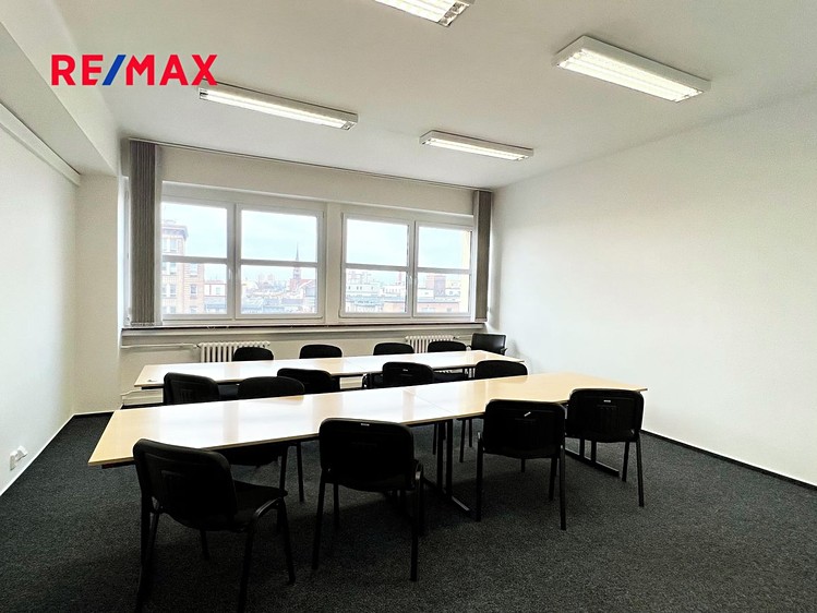 Pronájem kanceláře 30 m² - foto 3