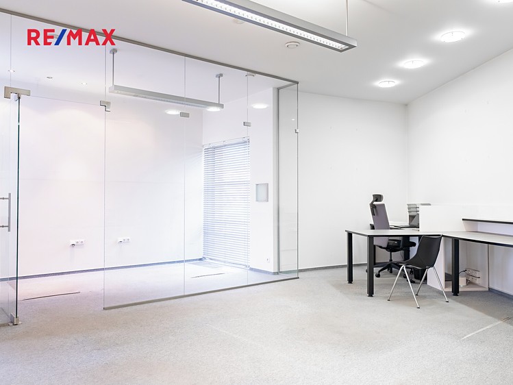 Pronájem obchodního prostoru 193 m² - foto 4